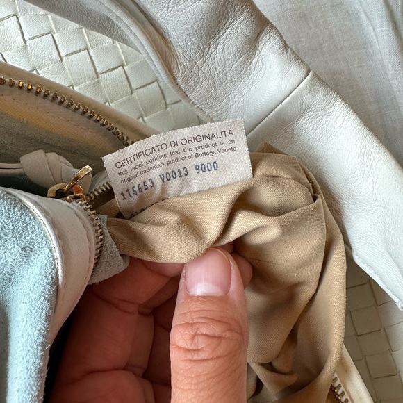Vintage Bottega Veneta Medium White Intrecciato Hobo - Picture 8 of 16